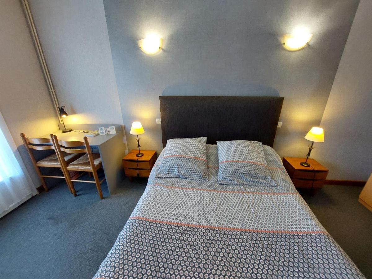 L'Accent - Hotel 2 Etoiles Et Restaurant - Logis Hotels Astaffort Eksteriør bilde